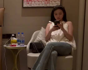 今天约了一个香港大学妹子-衣哥