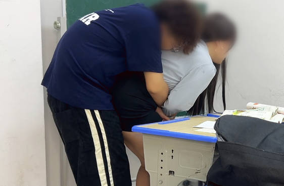 补习乱伦门侄子持刀强奸补习老师