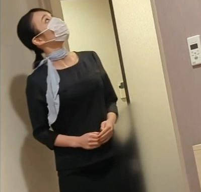 酒店接待员被两名男子强奸怀孕了