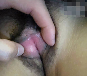 真实迷奸表妹心满意足的发泄