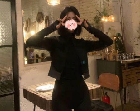 去找大姨子玩干炒烈火激情合体从卧室操到客厅干到母狗疯狂叫爸爸