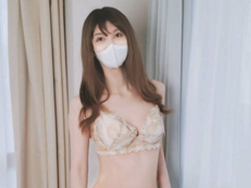 FC2PPV-4804317-身材苗条臀部曲线优美的樱