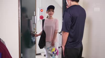 MIDV-980 無自覚スケチラ誘惑ハウスクリーニングのお姉さん 視線と勃起がバレたら巨尻とおっぱいとマ●コを駆使して射精ヘルプもたっぷりしてくれた 神宮寺ナオ