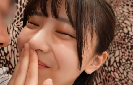 FC2PPV-4598216 连续7次射精让我失去了处女之身