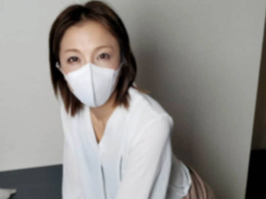 FC2PPV-4609697 57岁受虐狂女性