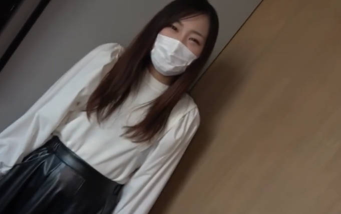 FC2PPV-2756163在美容院工作的苗条美女