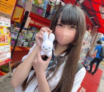 FC2PPV-3053815稚嫩面容的可爱女学生