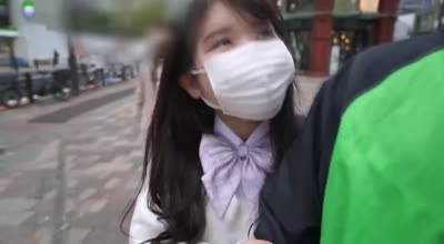 FC2PPV-3175420干净利落的E罩杯巨乳现役高中生