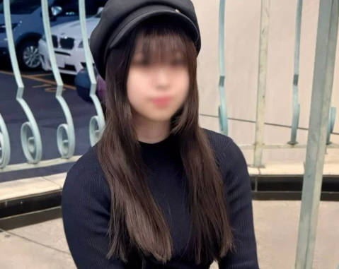 FC2PPV-4623867 他只有过一次性经验