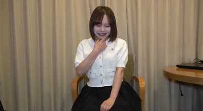 FC2PPV-4765451从她认真的外表绝对想象不到的骚浪少女