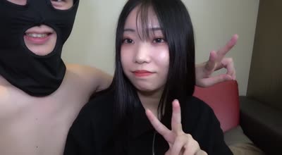 FC2PPV-4110665一名19岁的时尚学生