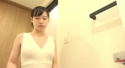 FC2PPV-4592285未经审查的性交的原始授精已完成