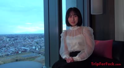 FC2PPV-3238169纯情的妻子第一次和丈夫以外的男人发生性关系