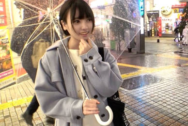 200gana-2445外表很清纯但其实内心是色鬼清爽短发美少女连呼高潮的超色性爱