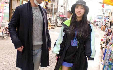 200gana-2244在商业街搭讪喜欢肌肉男的美女大学生正好派一个猛男把她干上天