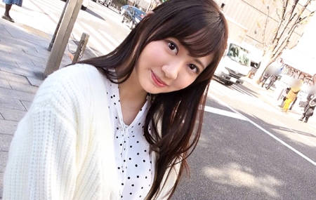 200GANA-2400首次拍摄采访新秀女大学生被下流话题慢慢打开心扉上马骑乘位一颗心乱了