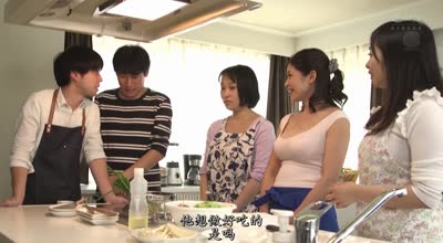JUY-951明明只是想学做菜的我却被美熟女人妻友田真希射精管理学会了做爱