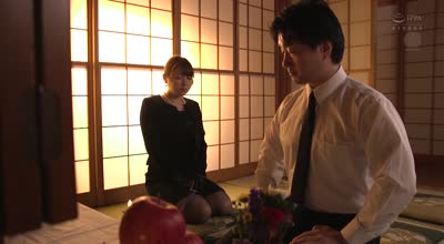 JUL-050在丈夫的遗像前被曾经的部下干到高潮不止爽到顶点的人妻